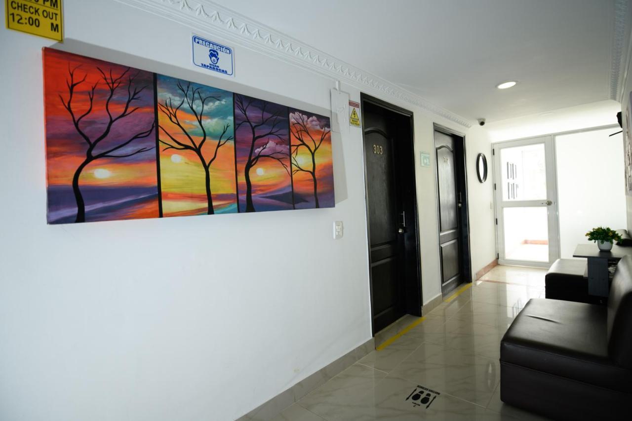 Hotel Lleras Premium #1 Медельин Экстерьер фото